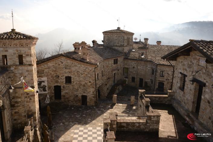 Antico Borgo Medievale di Votigno di Canossa Antico Borgo Medievale di Votigno di Canossa